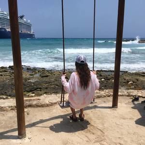 Meet your Posher, Taylor